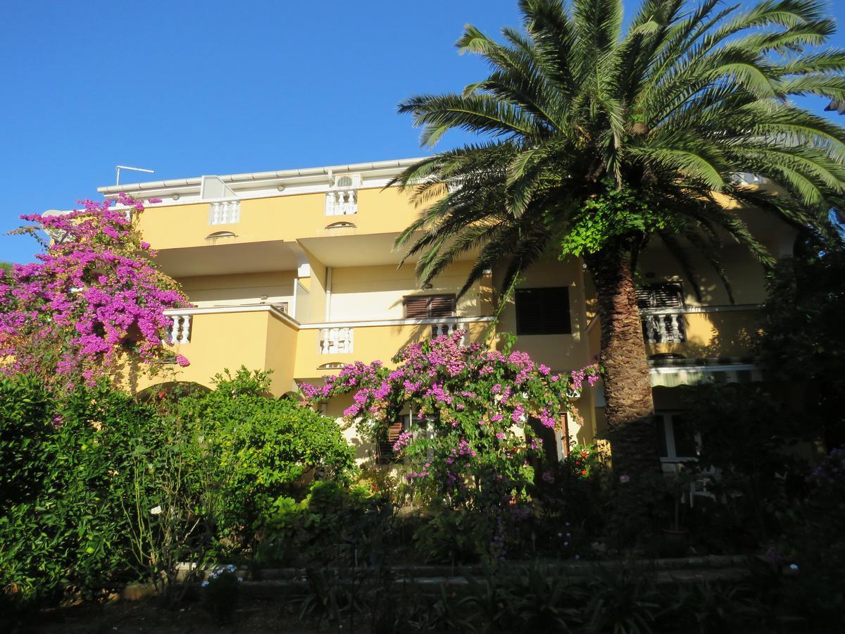 Apartments Palma Novalja Exterior foto